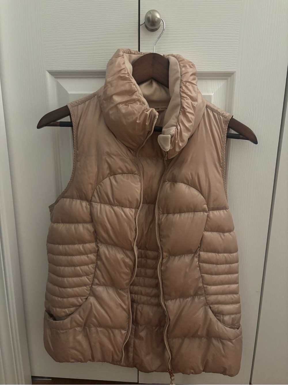 lululemon athletica Puffer Vest in Soft Pink